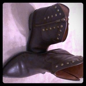 Lucky brand brown western bootie